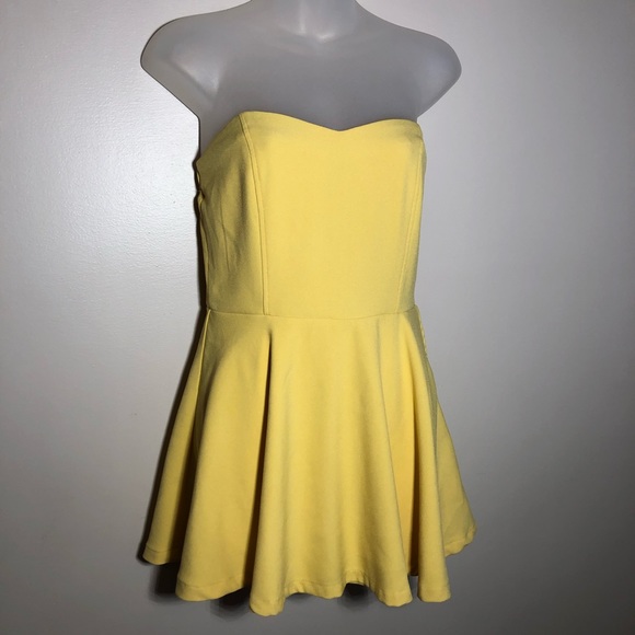 Forever 21 Dresses & Skirts - Medium Forever 21 Yellow Strapless Fit Flare Dress